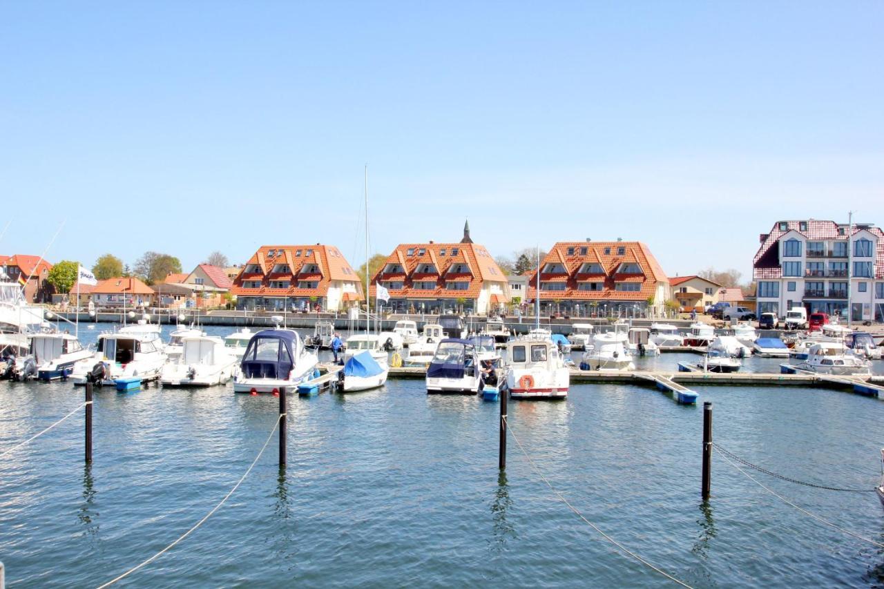 Hafennahe Ferienwohnung Mit Balkon Und Meerblick - Hafenhaeuser Wiek Wohnung 14 Wiek auf Rügen المظهر الخارجي الصورة