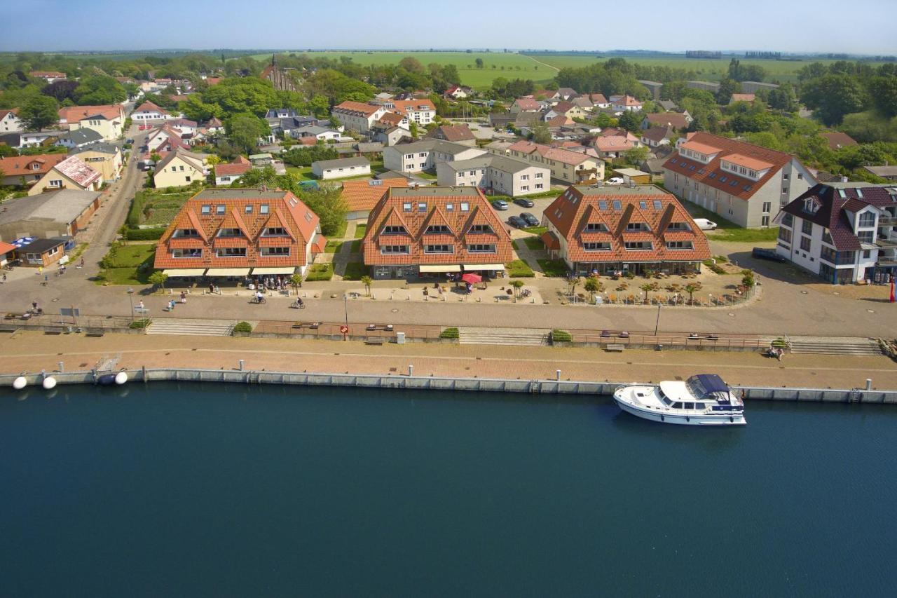 Hafennahe Ferienwohnung Mit Balkon Und Meerblick - Hafenhaeuser Wiek Wohnung 14 Wiek auf Rügen المظهر الخارجي الصورة